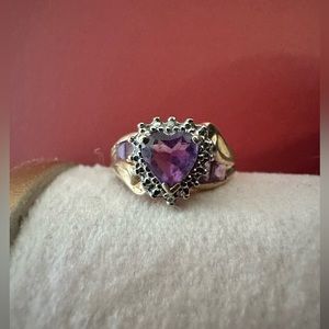 Amethyst and Diamond Ring 10kt gold